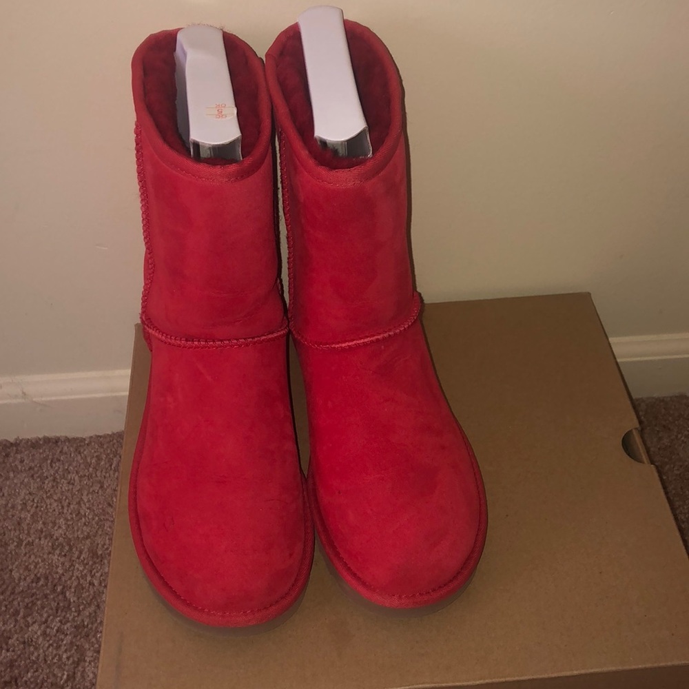 ugg boots Red